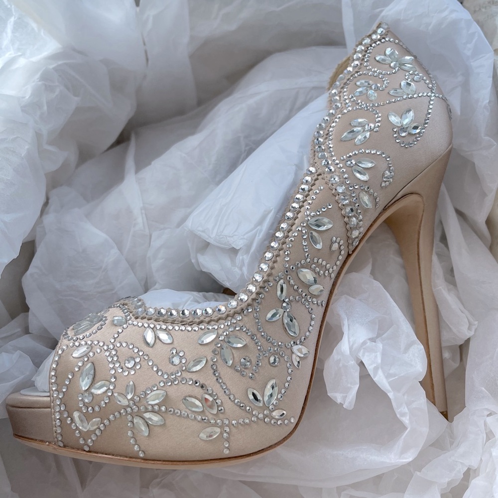NEW BADGLEY MISCHKA Satin Shoes